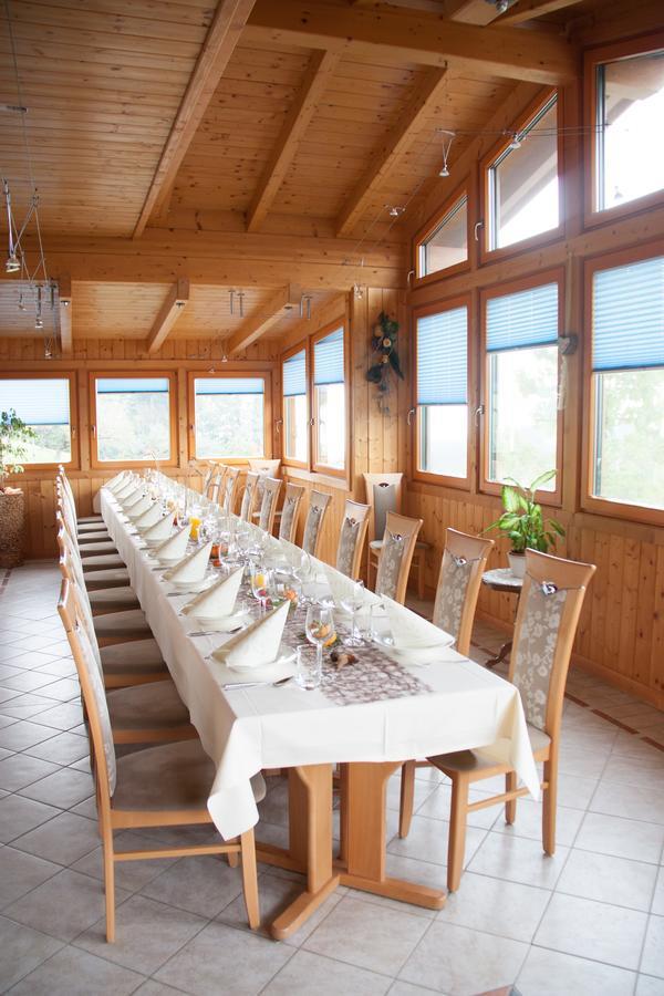 Gasthof Pension Zoller Wolfsberg Buitenkant foto